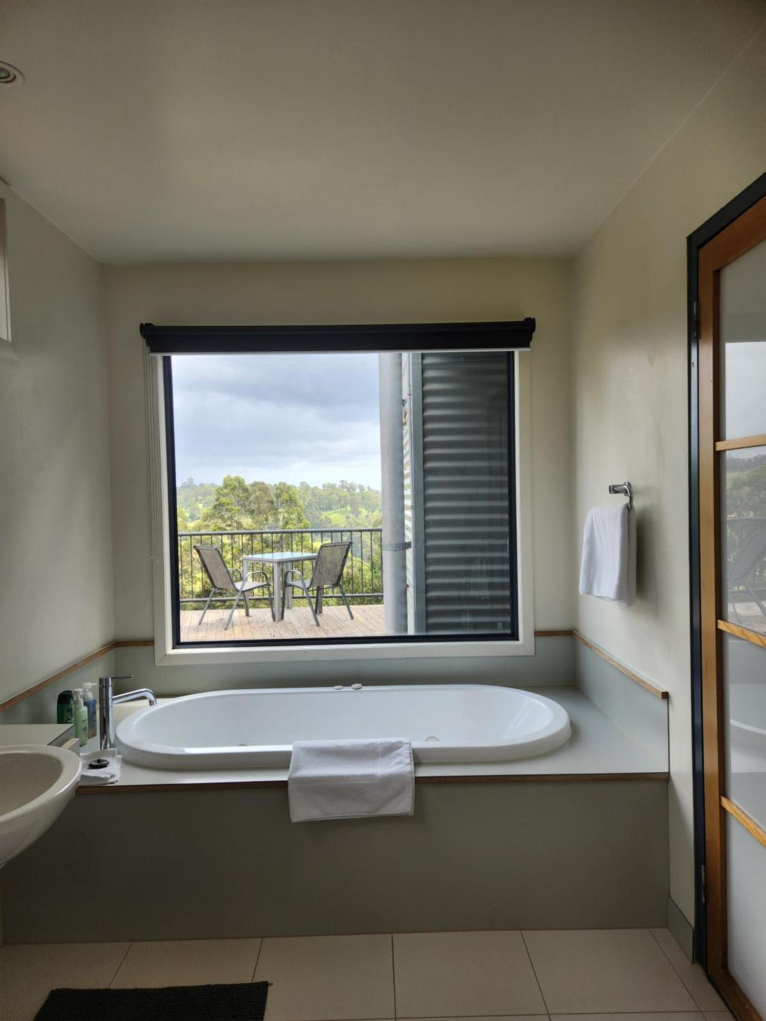 Armalong Winery Chalets Grindelwald Room photo