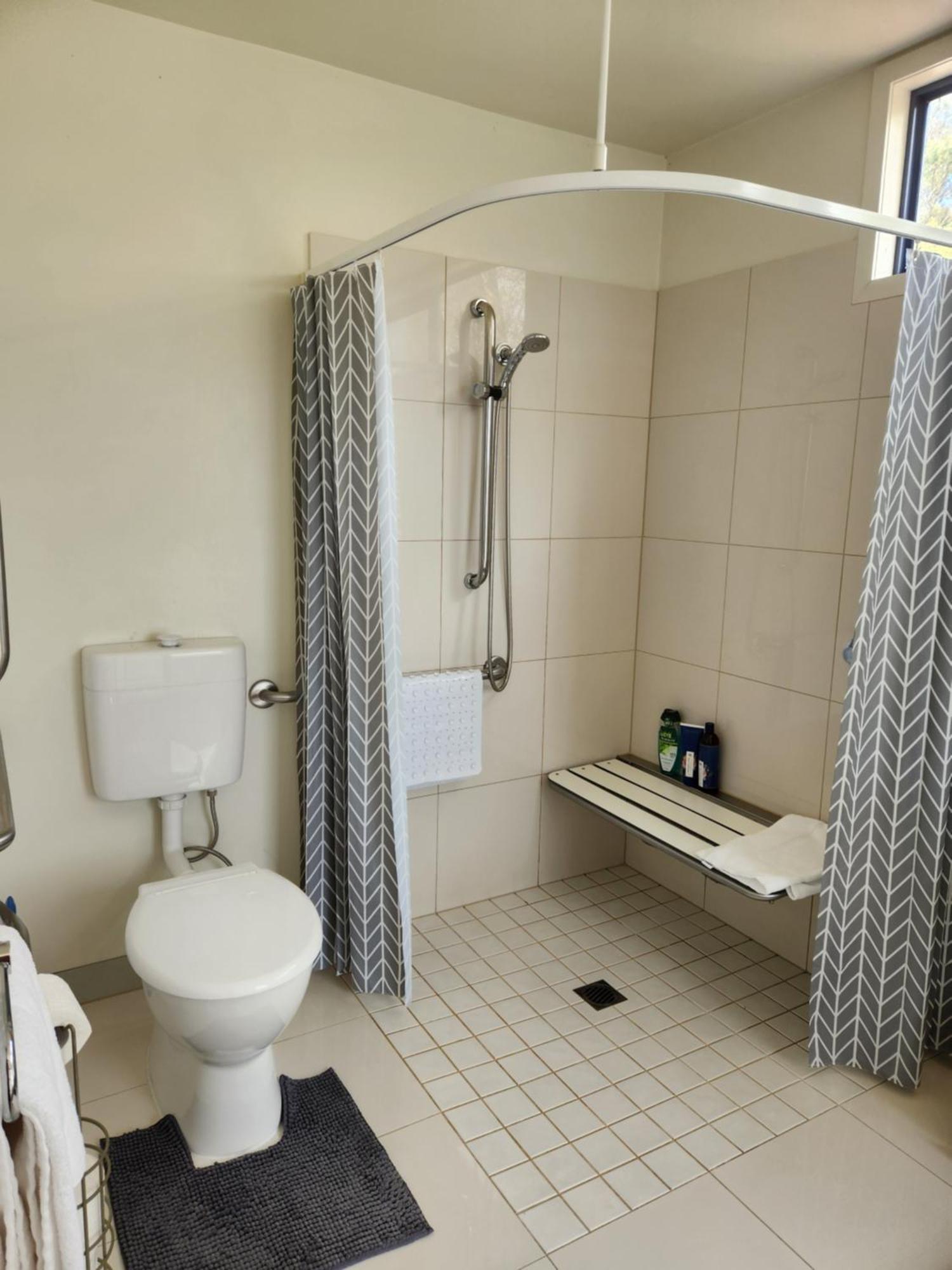 Armalong Winery Chalets Grindelwald Room photo